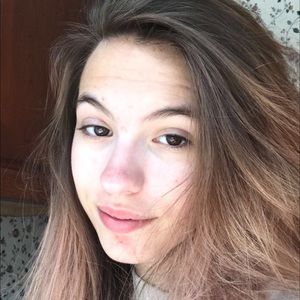 Meet your Posher, Carley